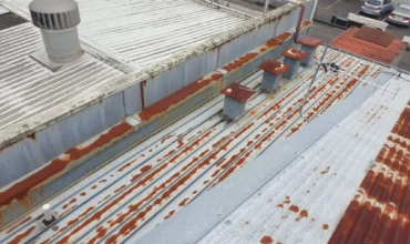 Emergency roof repair service for leaking roof